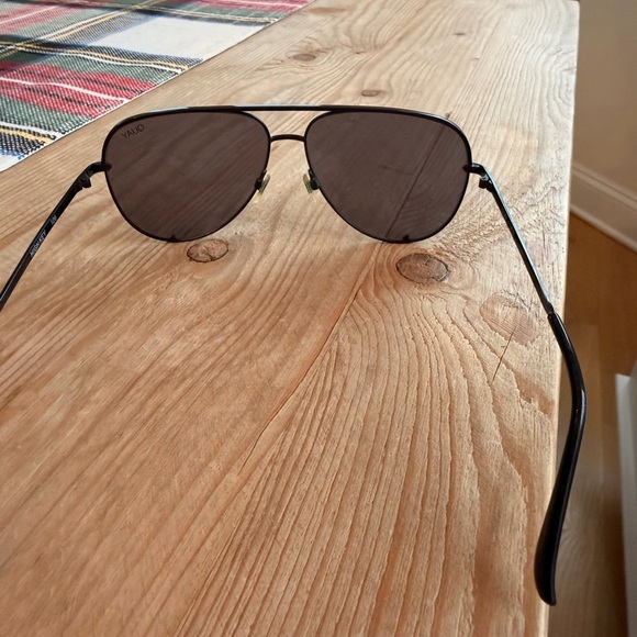 Quay Australia Black and Silver Aviator Sunglasses - Picture 3 of 5